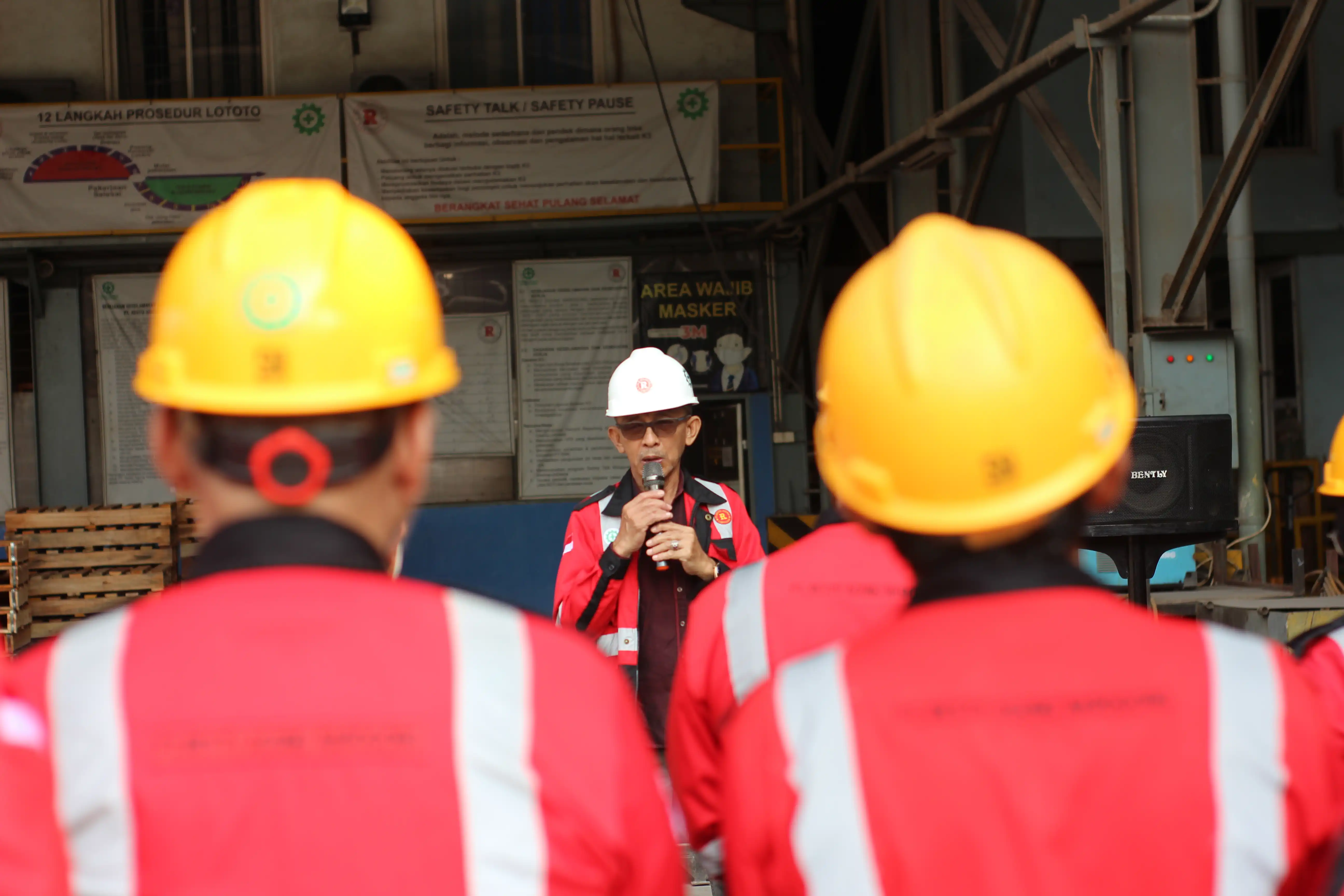 PT. Restu Agung Narogong Melaksanakan Safety Meeting Bulanan Sebagai Komitmen Dalam Menjaga Keselamatan Dan Kesehatan Kerja